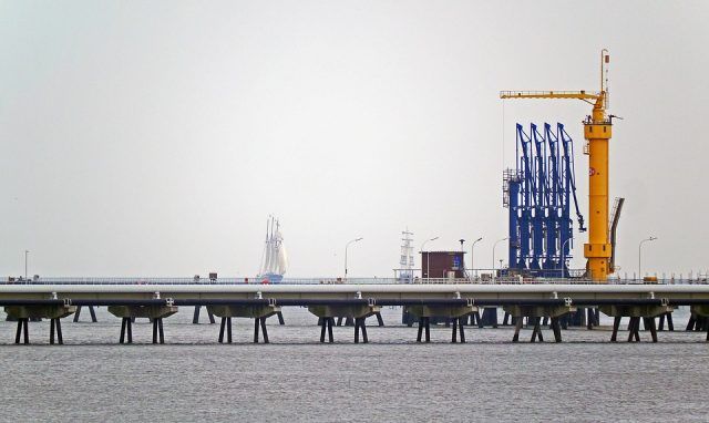 ¿Qué planta petrolera puedo elegir? La mayoría de estas plataformas petrolíferas están en el extranjero. Tendrás que preguntar bien en que país está la plataforma para poder tener un visado de trabajo.