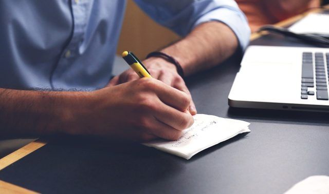 Cuando las cosas fluyen bien la productividad de la empresa sube y por lo tanto los beneficios que a todos importa. Te vamos a enseñar cómo supervisar al personal.