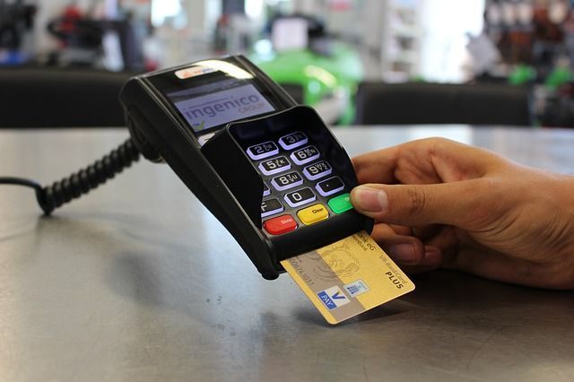 ¿Se puede eliminar el dinero en efectivo en España?